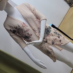 Ginger G Lightweight Floral Warm Colors Open Cardigan Shall Size Medium